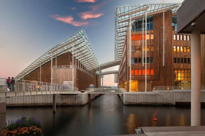 Exclusive Apartment, Sea View To Oslo Fjord, Located On Water In Oslo Center Екстериор снимка